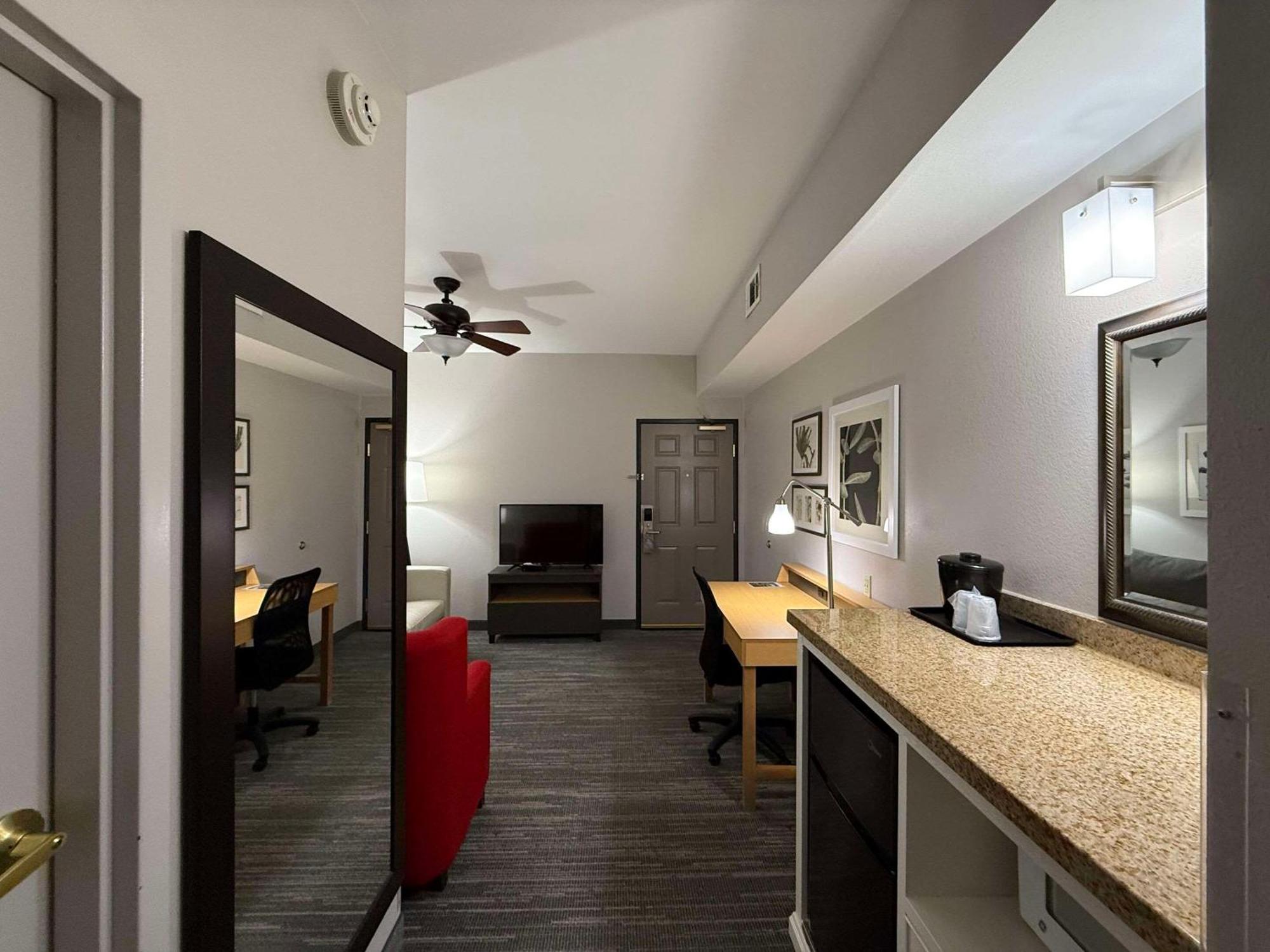 Country Inn & Suites By Radisson, Harrisburg - Hershey West, Pa Eksteriør billede